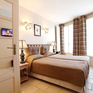 Klassieke Kamer met Twee Aparte Bedden